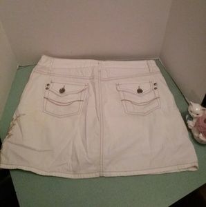 White Women's Skorts size 8
